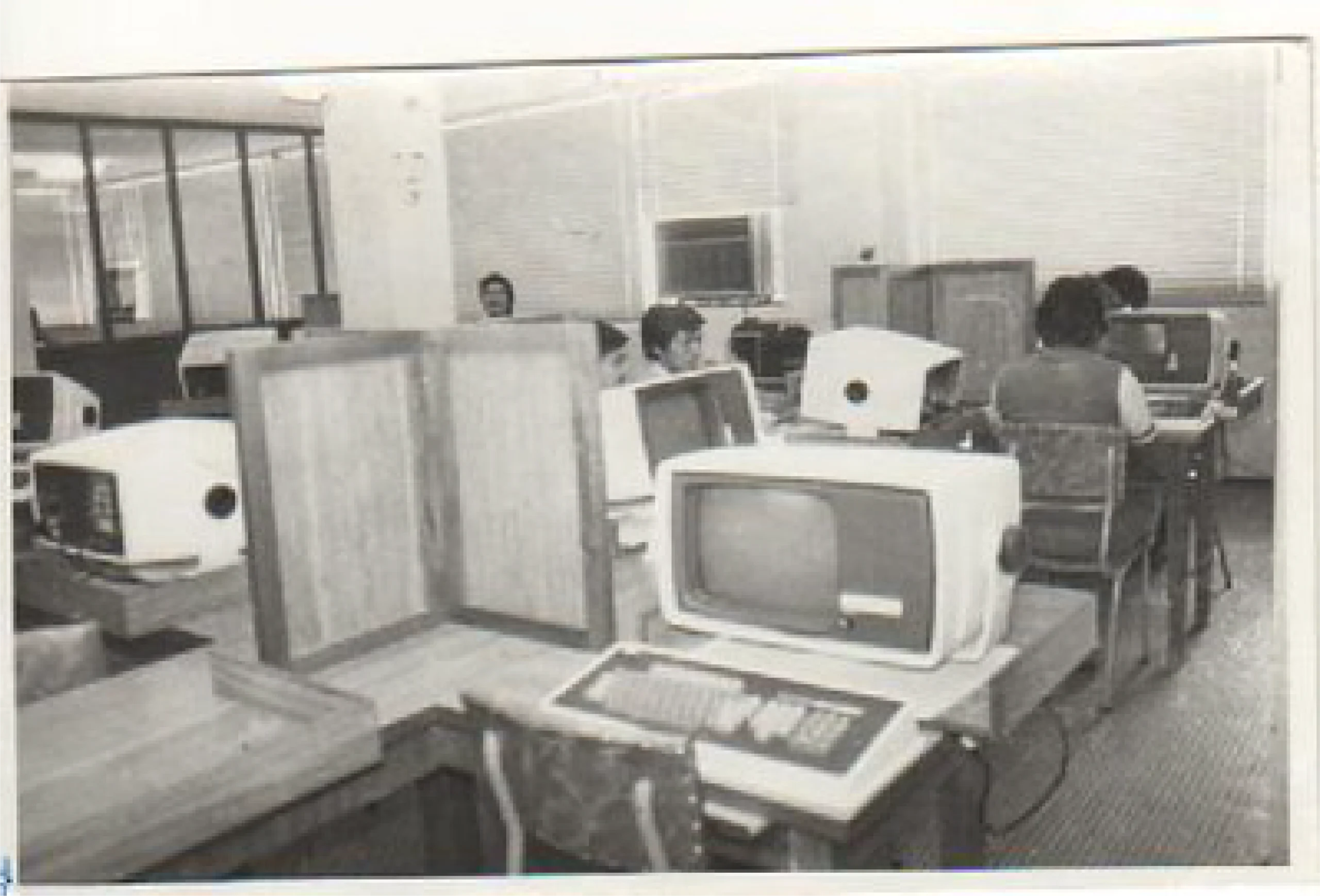 De los Ábacos a la IA: Un Viaje a través de la Evolución de las Computadoras