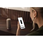 Motorola Moto Sound Flow PG38C07851 Warm Taupe - Audífonos inalámbricos con sonido envolvente y estilo PANTONE